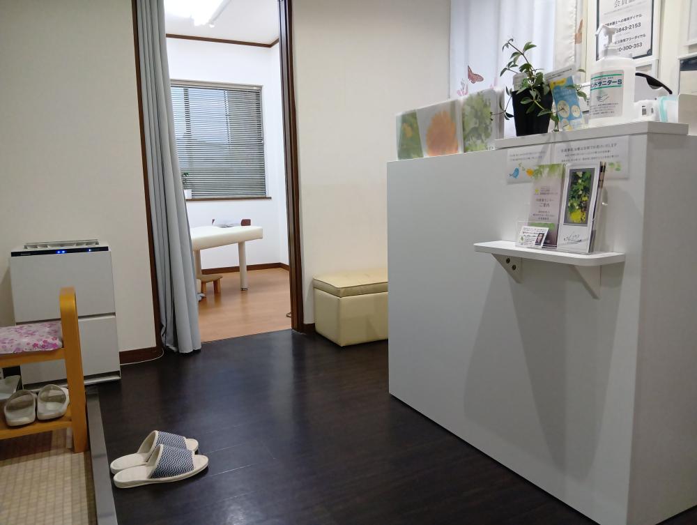 受付玄関出入口